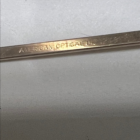 Vintage Men’s American Optical Gold Frame Glasses - Picture 9 of 14